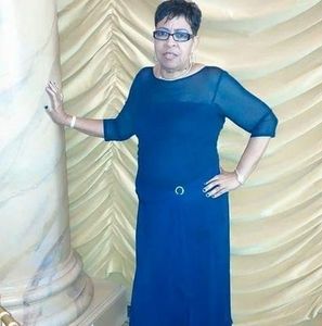 Meet your Posher, Deborah